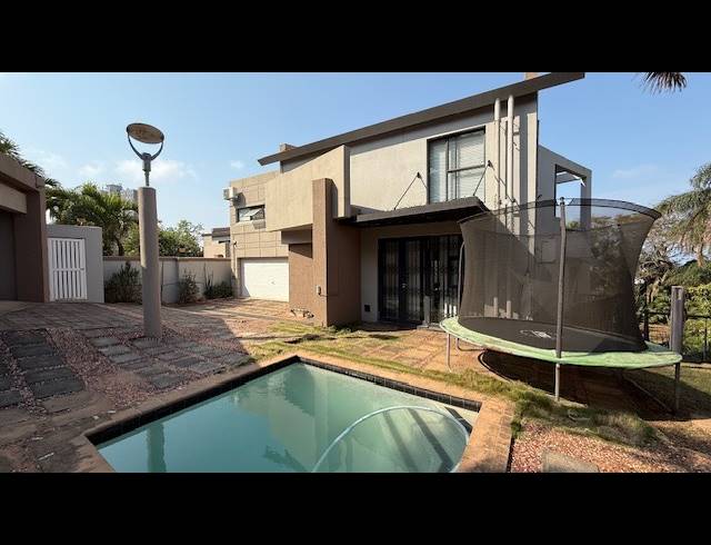 3 BEDROOM DUPLEX FOR SALE IN GLENWOOD